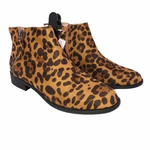 (SH-322) Time And Tru Leopard Print Boots Size 10